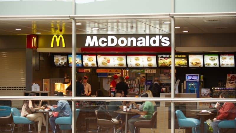 ¿Cuáles son las profesiones de los clientes de McDonald's?