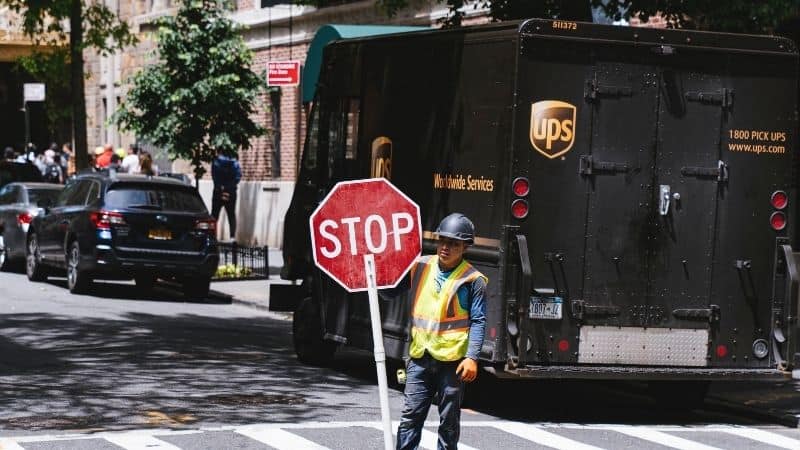 Estafas de UPS (lista completa de estafas a tener en cuenta) Estafas de UPS (lista completa de estafas a tener en cuenta)