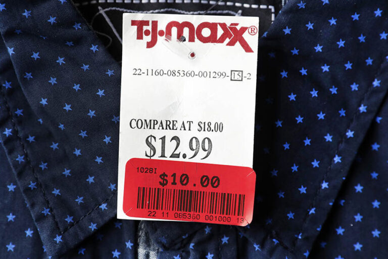 Código de vestimenta de TJ Maxx (todo lo que necesitas saber ...