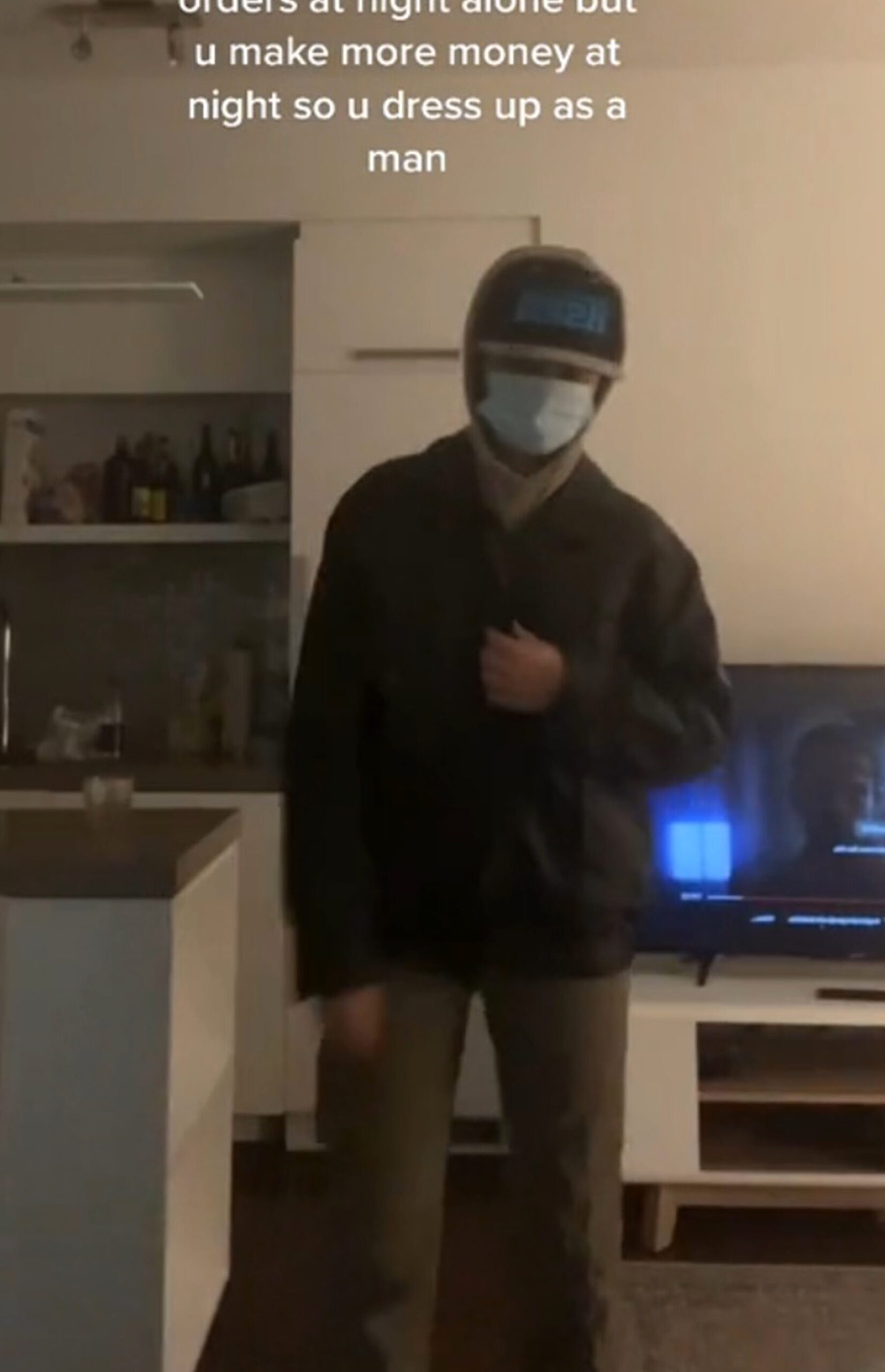 Soy conductora de Uber Eats; me visto de hombre para sentirme más segura