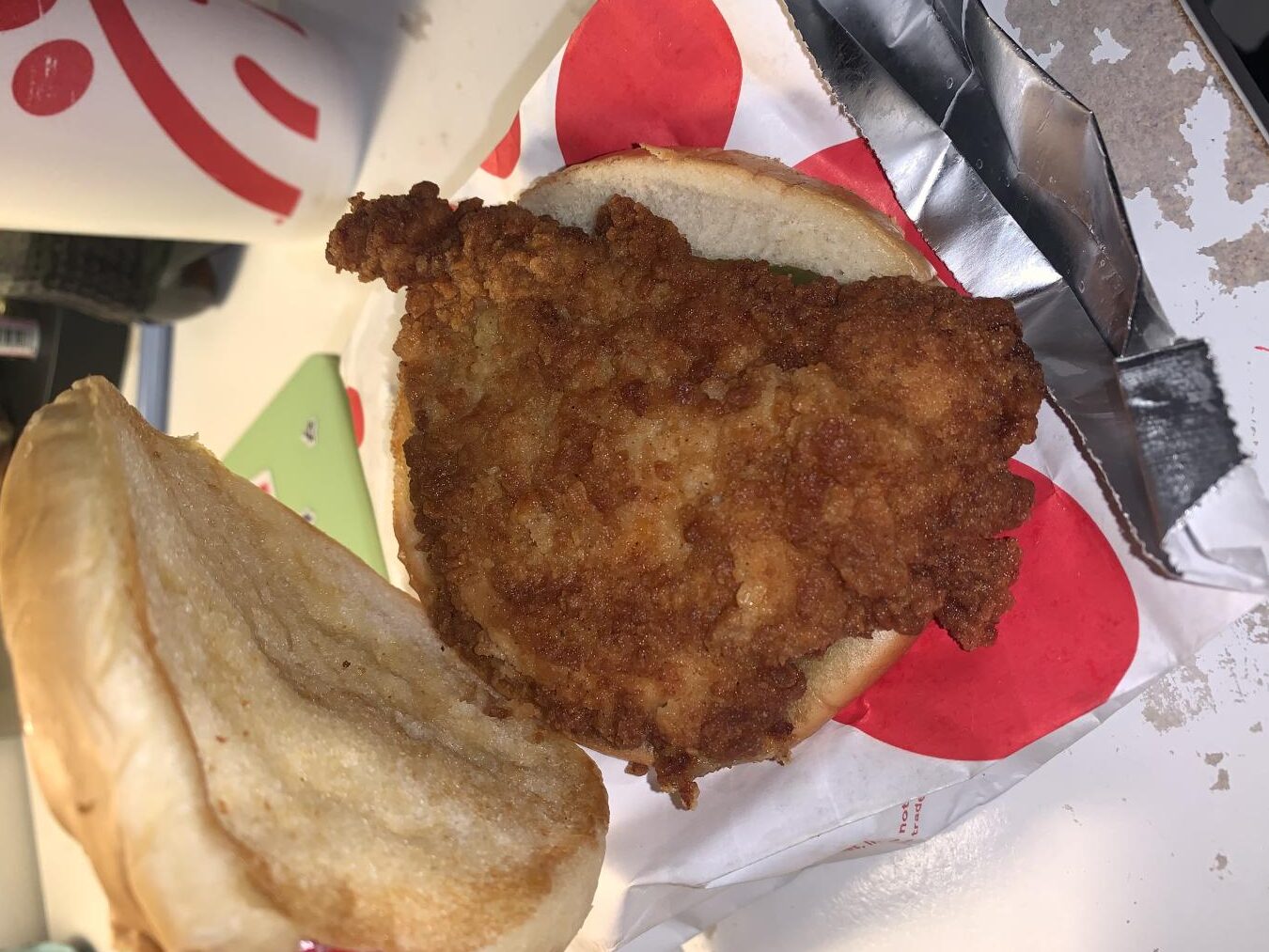 Pollo 4 caras: Chick-Fil-A – THE STINGER