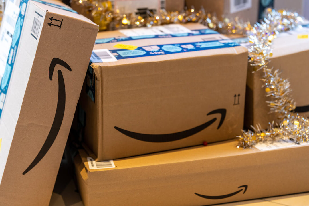 Política de devolución de muebles de Amazon (tipos de muebles, usados, dañados, plazo y más)