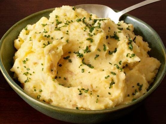 Receta de puré de papas Popeyes - Kooky Bakes