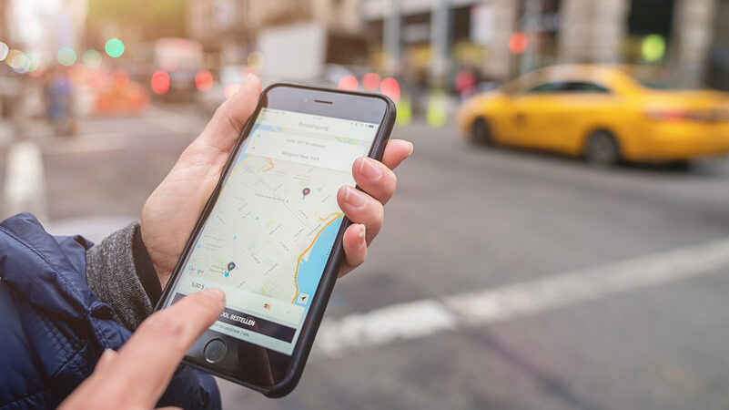 ¿Pueden los conductores de Uber ver tu propina? (Todo lo que necesitas saber) Uber permite dar propina en 121 ciudades: esto es lo que debes dar de propina...