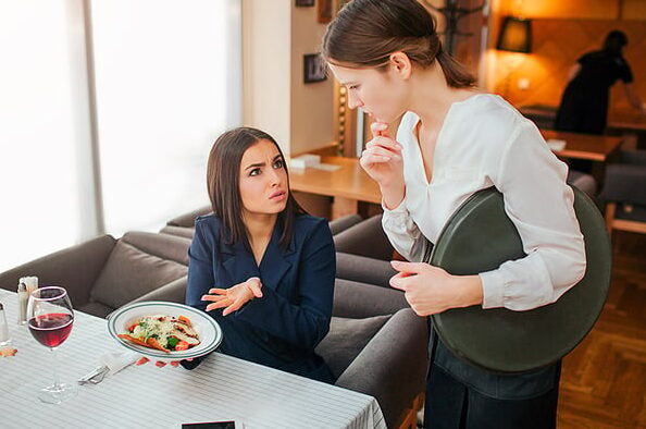 Diez quejas comunes en restaurantes y cómo manejarlas